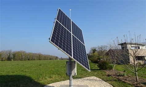 panneau solaire qui suit le soleil|Tracker solaire : est.